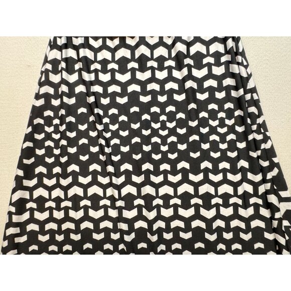 Robert Louis Womens A-Line Midi Skirt Size L Black White Geometric Casual Chic - Picture 4 of 11